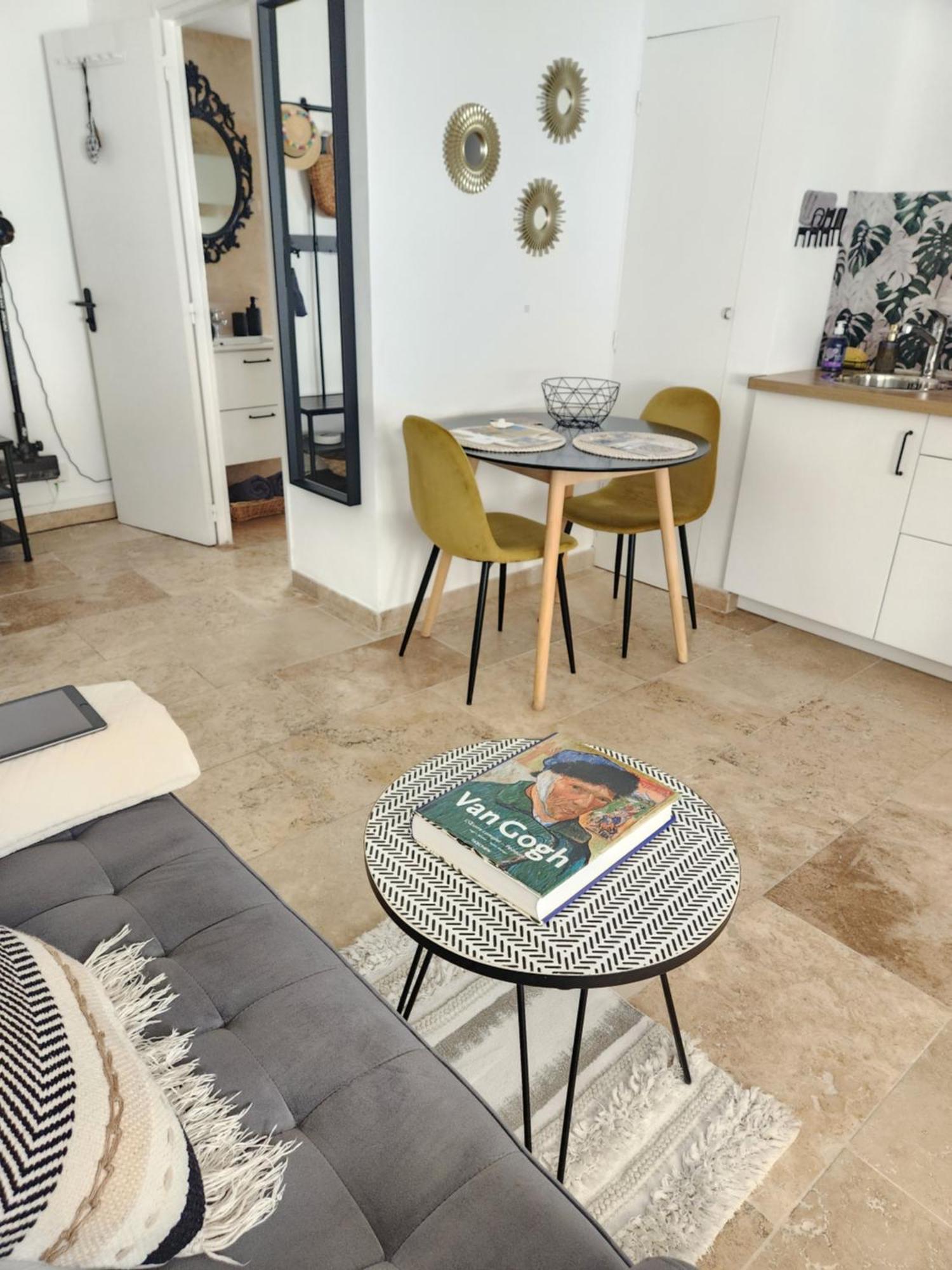 Apartmán Le Beffroi De Gaston Climatise Aix-en-Provence Exteriér fotografie